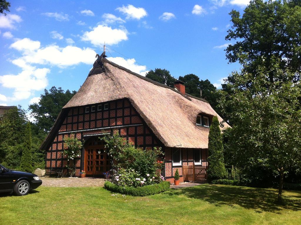 Ostehof Weertzen Villa Buitenkant foto